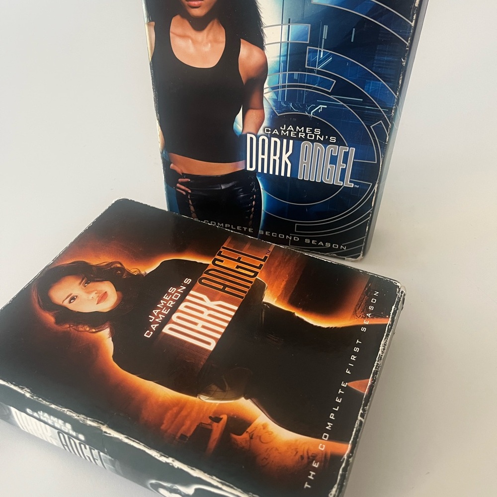 Dark Angel DVD Set